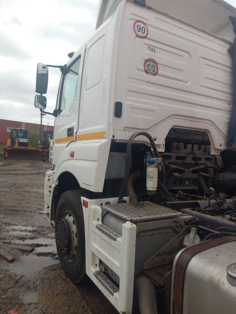 КамАЗ 65206 6x4 Седельный тягач 65206-T5 (Дизельный, 12,0 л, 428 л.с., МТ)