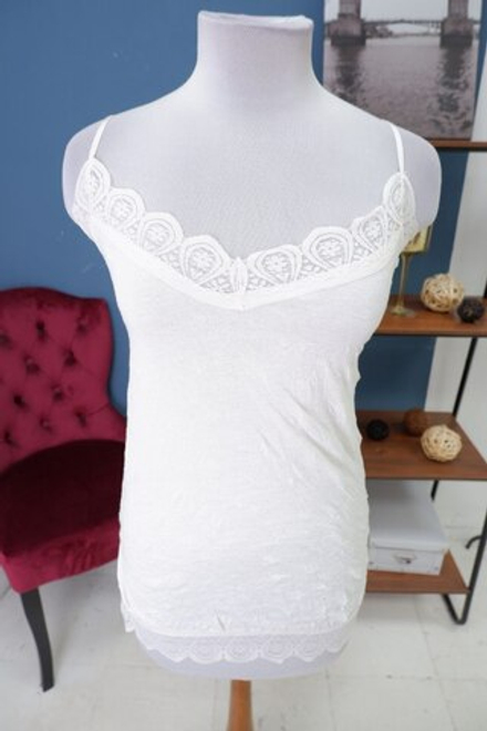 Топ Atmosphere с кружевом 42 размер