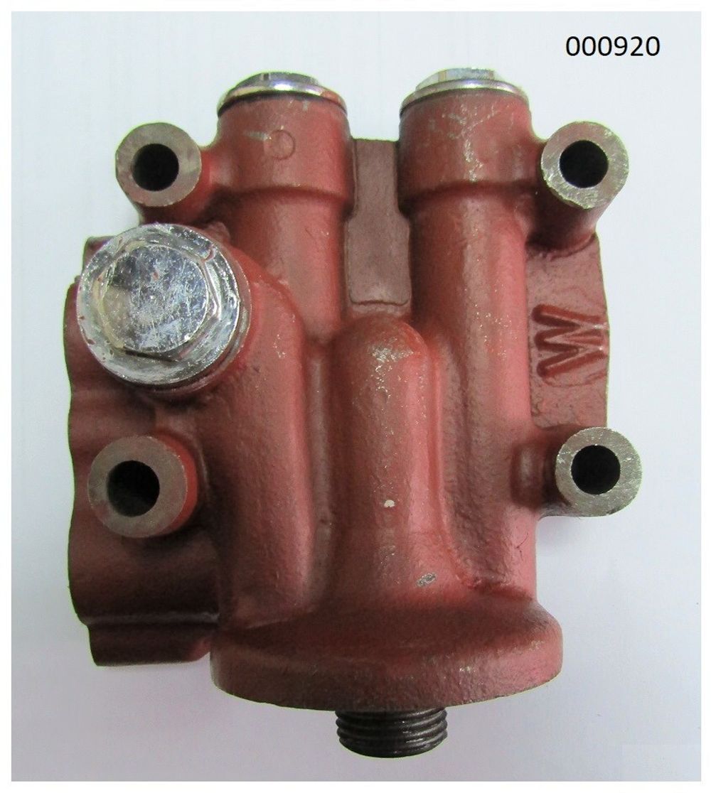 Кронштейн фильтра масляного Ricardo R4105ZDS1; TDK 56,66 4LT/Oil Filter bracket