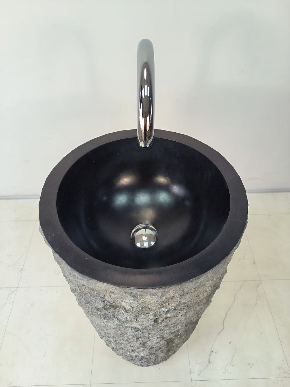 Раковина напольная из андезита Pedestal Black Marmo MN-65921 40х40х90 из натурального камня