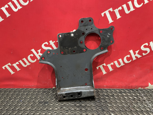 Кронштейн усилителя бампера левый