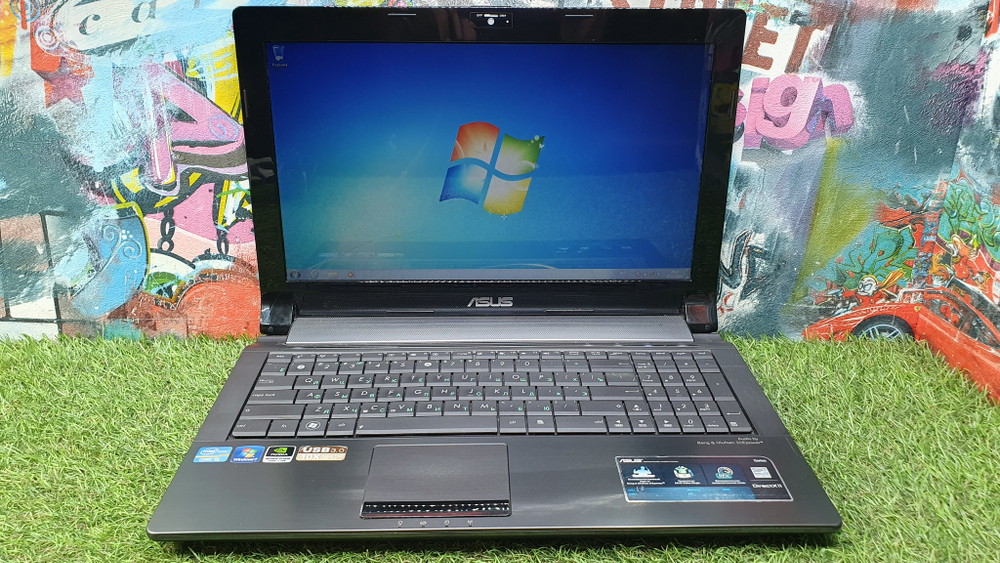 Ноутбук ASUS i5/4Gb/GT 540M 1Gb