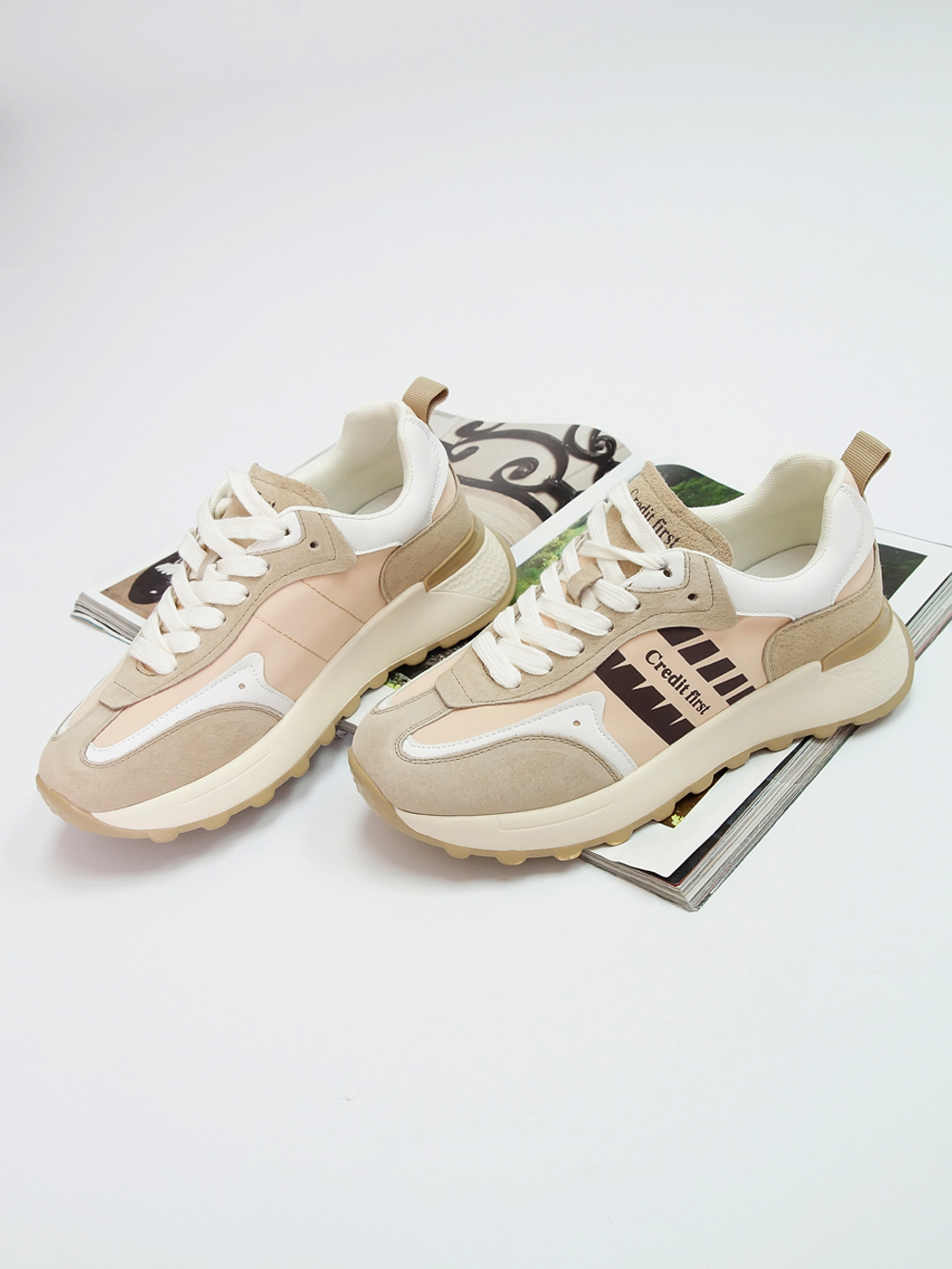 Кроссовки женские демисезонные