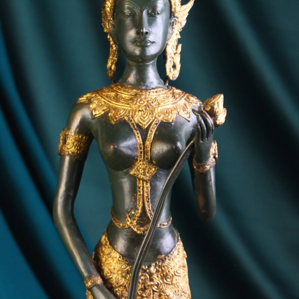 Фигура Кхмерской танцовщицы