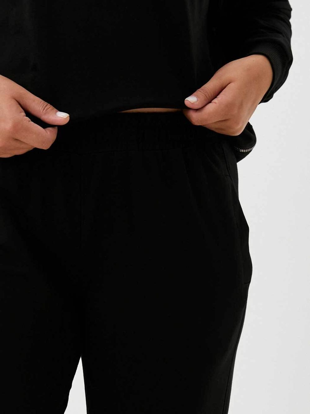 Костюм спортивный