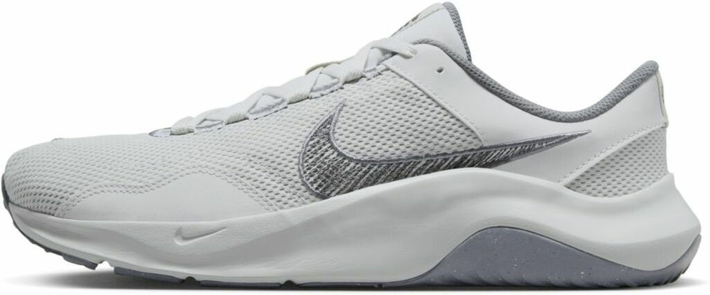 Кроссовки Nike M Legend Essential 3