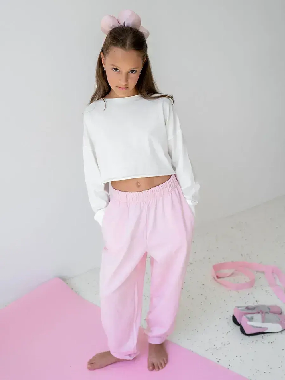 Лонгслив для девочки в школу ,белый