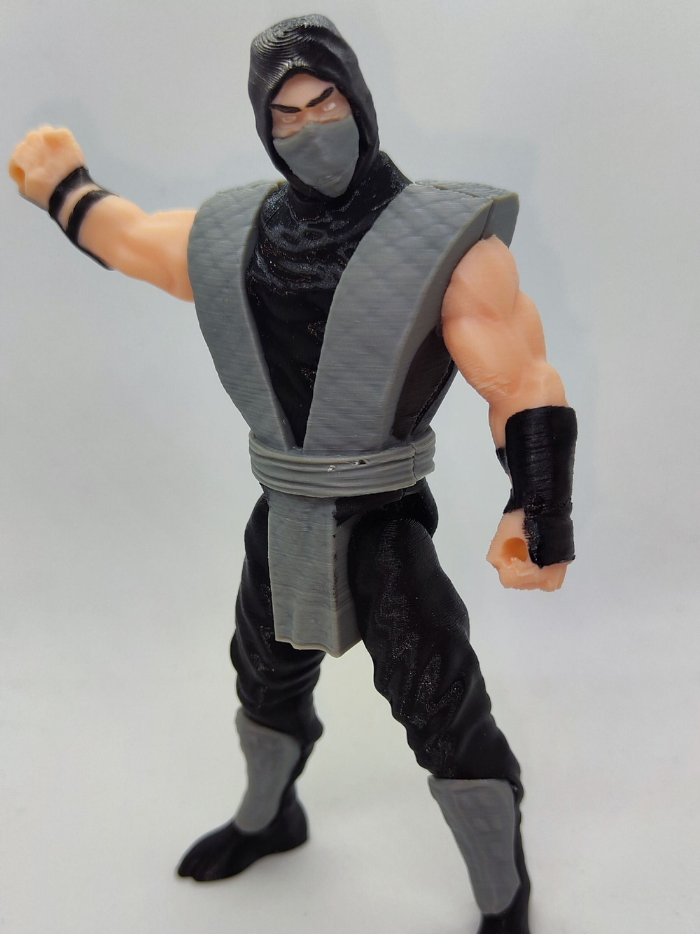 Подвижная фигурка "Смоук" Mortal Kombat, пластик, цвет серый