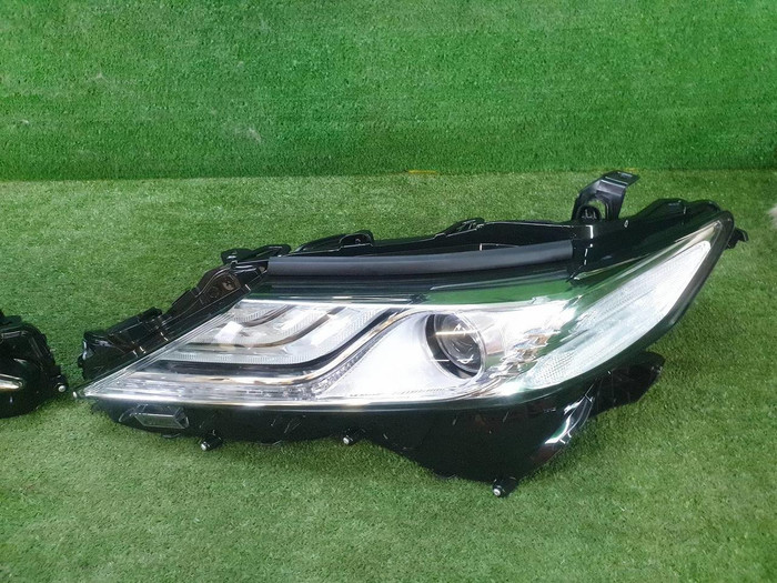 Фара Комплект фар Toyota Camry xv70 (18-нв) LED