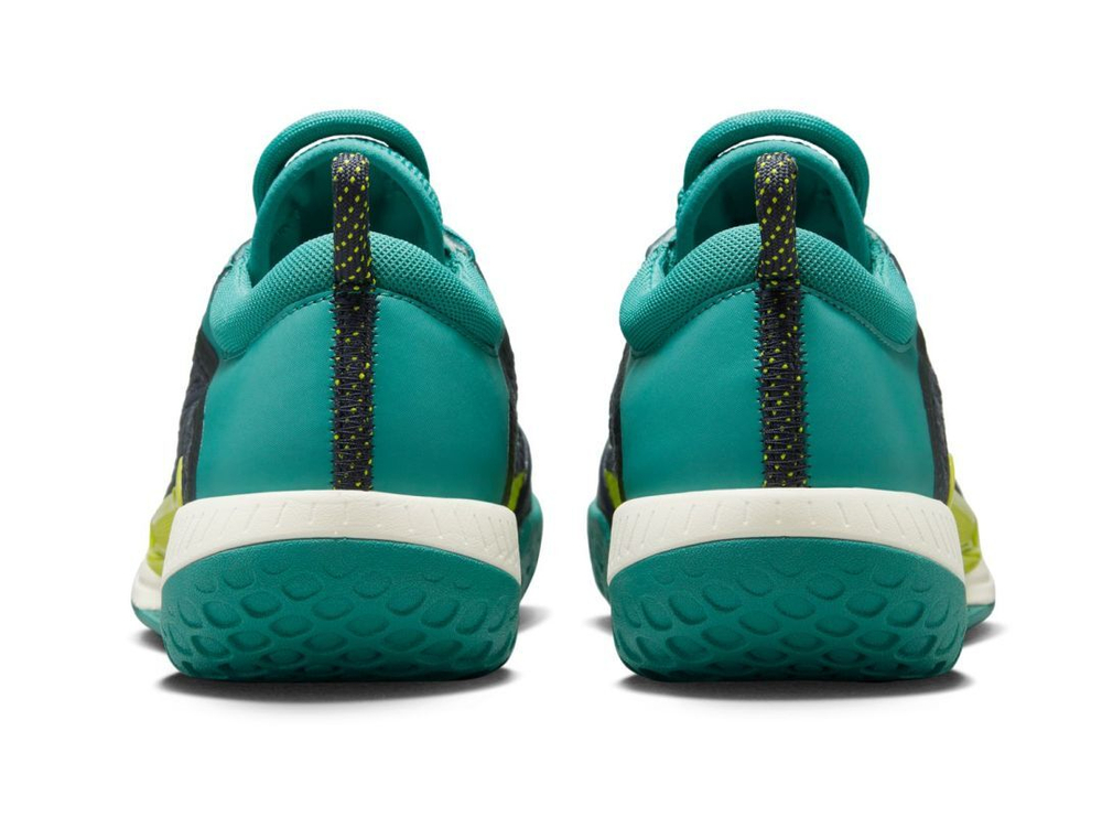 Теннисные кроссовки Nike Zoom Court NXT HC - mineral teal/sail-gridiron petrole mineral/voile