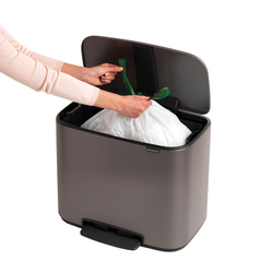 Мусорный бак Bo Pedal Bin 36л Brabantia Платиновый