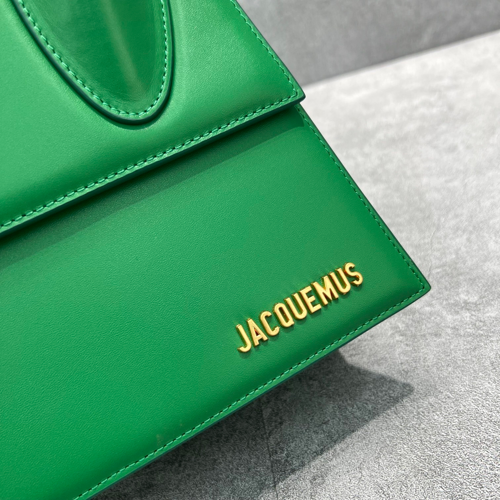 Jacquemus Le Grand Chiquito 22 cm