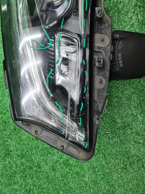 Битая Фара левая Mercedes CLA w117 C117 16-19 LED