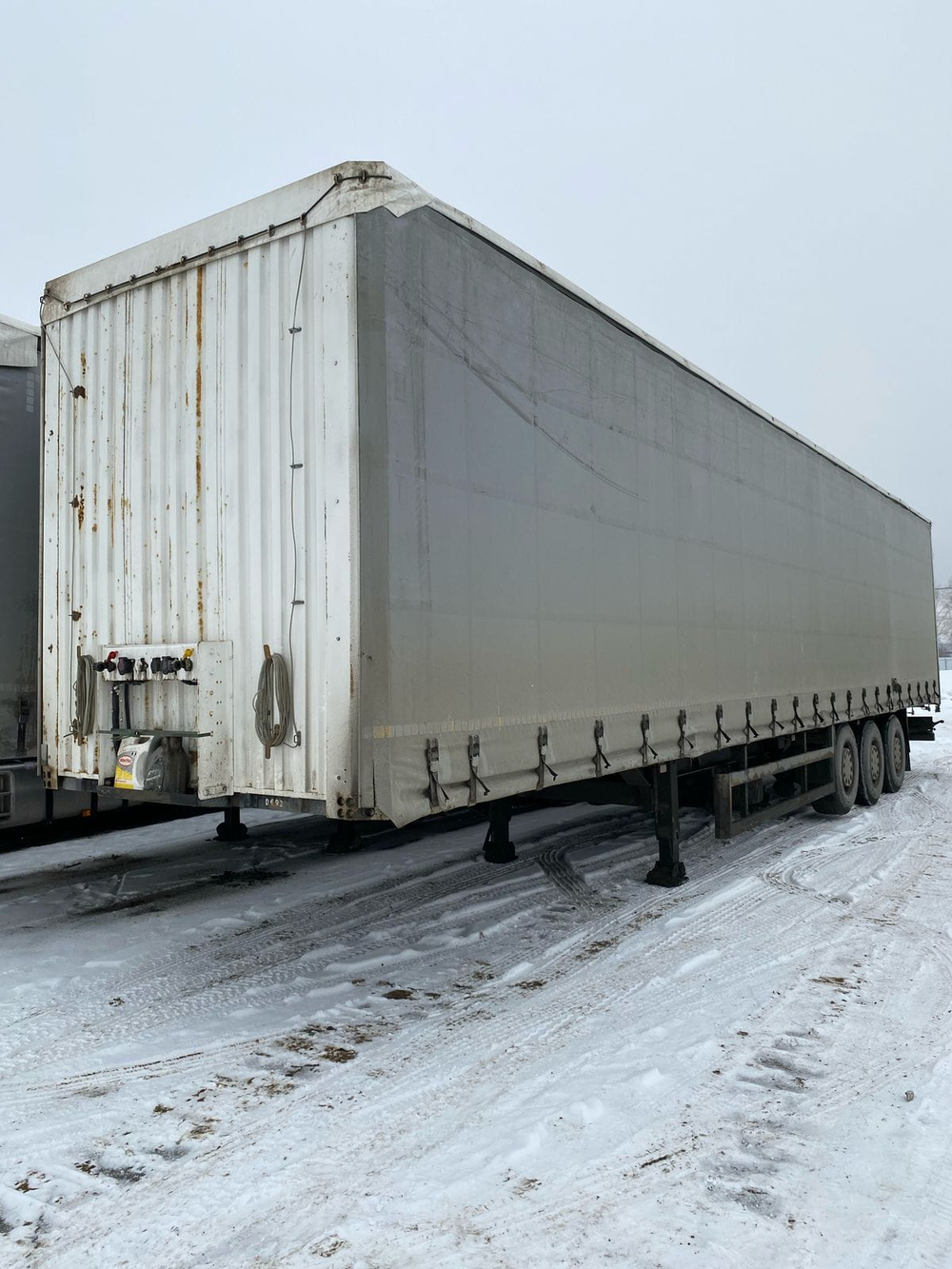Туймазинский завод автобетоновозов 5885* Полуприцеп шторный 588510