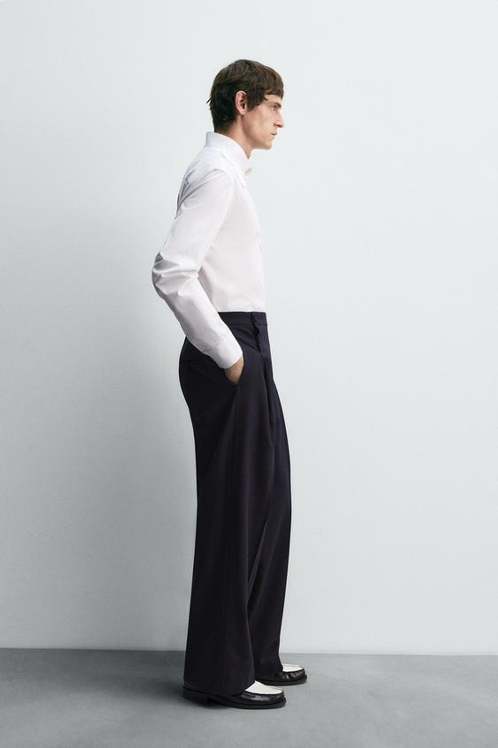 ZARA HARRY LAMBERT X DISNEY РУБАШКА С ВОРОТНИКОМ В ФОРМЕ СИЛУЭТА МИККИ МАУСА, БЕЛЫЙ