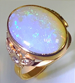 Кольцо Эстерелла 750, опал, бриллиант