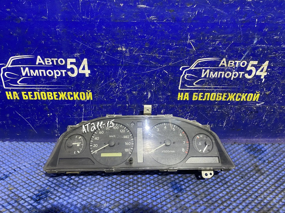 Щиток приборов TOYOTA CARINA 2001