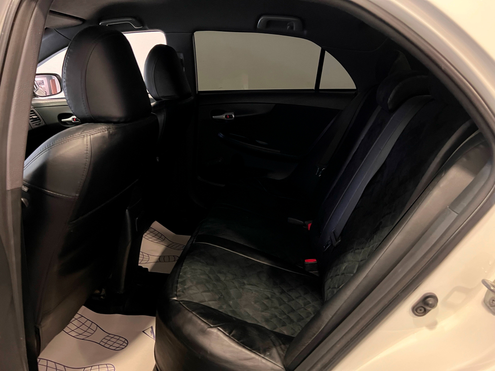 Toyota Corolla, 2011 год