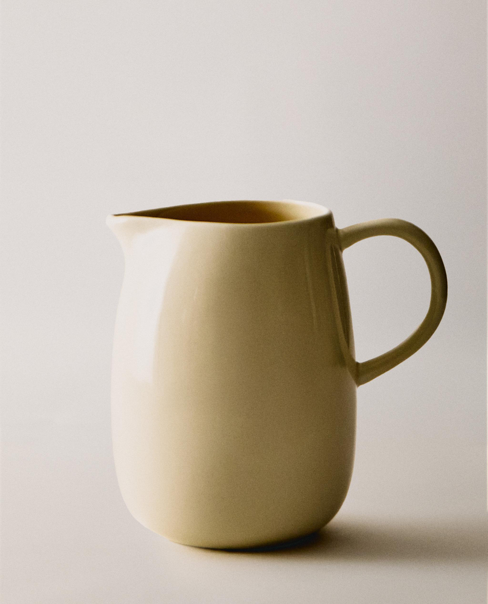 Zara Home кувшин из каменной керамики, цвет кремовый, 12.4 см