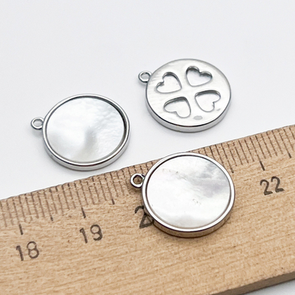 Подвеска Круг, цвет серебро (родий), перламутр, размер 17*15 мм, цена за 1 шт