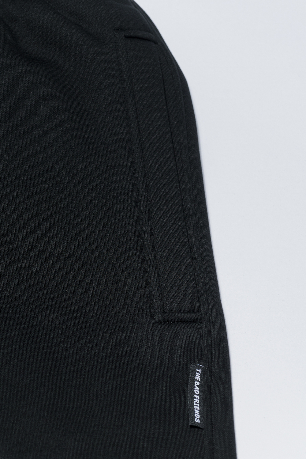 Штаны THE BAD FRIENDS Basic fit WRM черный Ш4 начес flecee