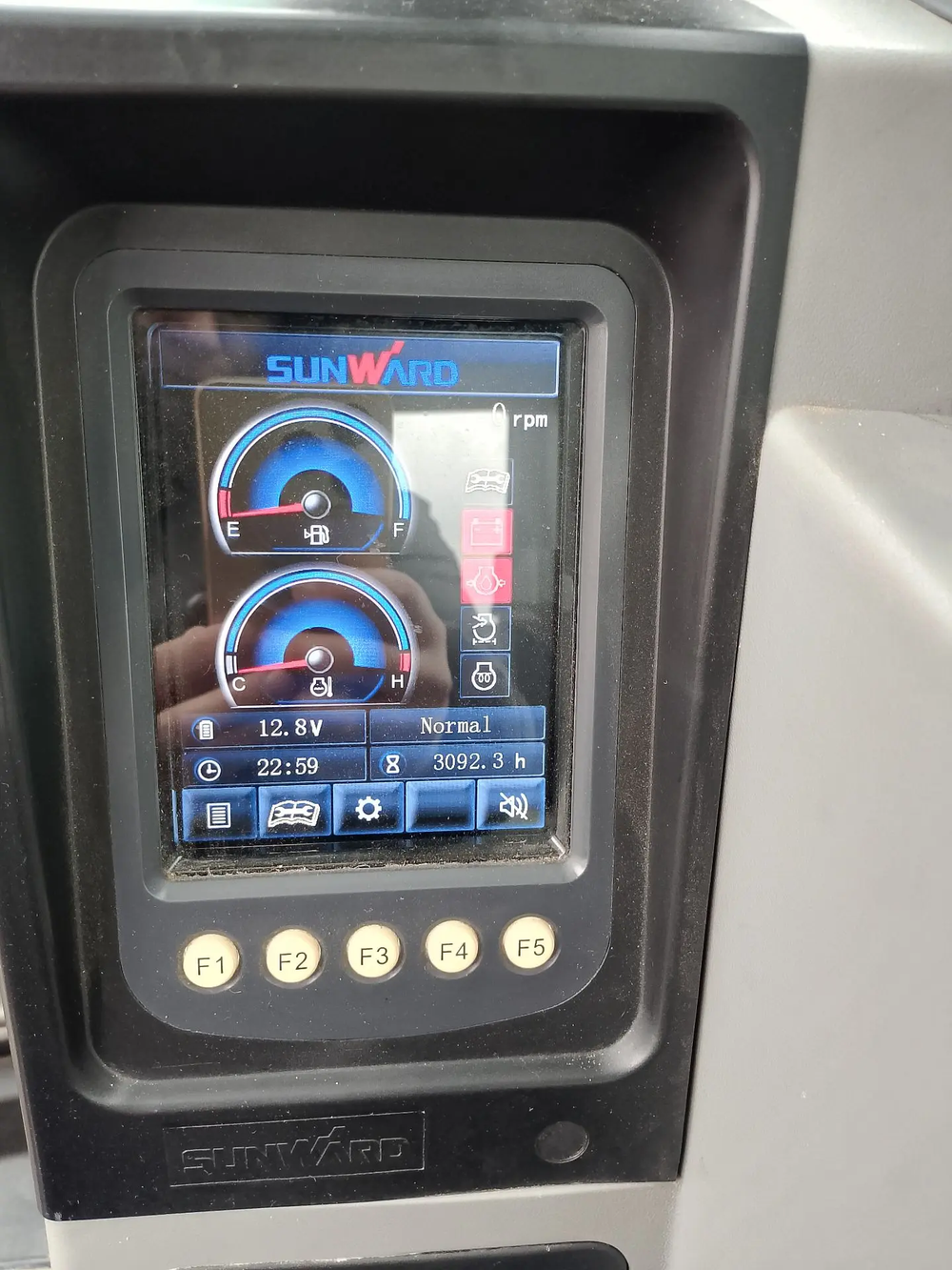 SUNWARD SWE* Мини-экскаватор SWE60E (Дизельный, 3,1 л, 49 л.с., АТ)