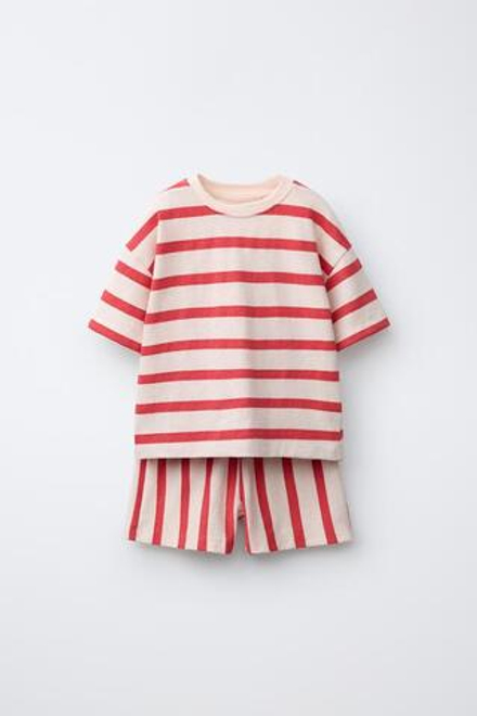 ZARA КОМПЛЕКТ ФУТБОЛКА И БЕРМУДЫ В ПОЛОСКУ, БЕЛЫЙ/КРАСНЫЙ