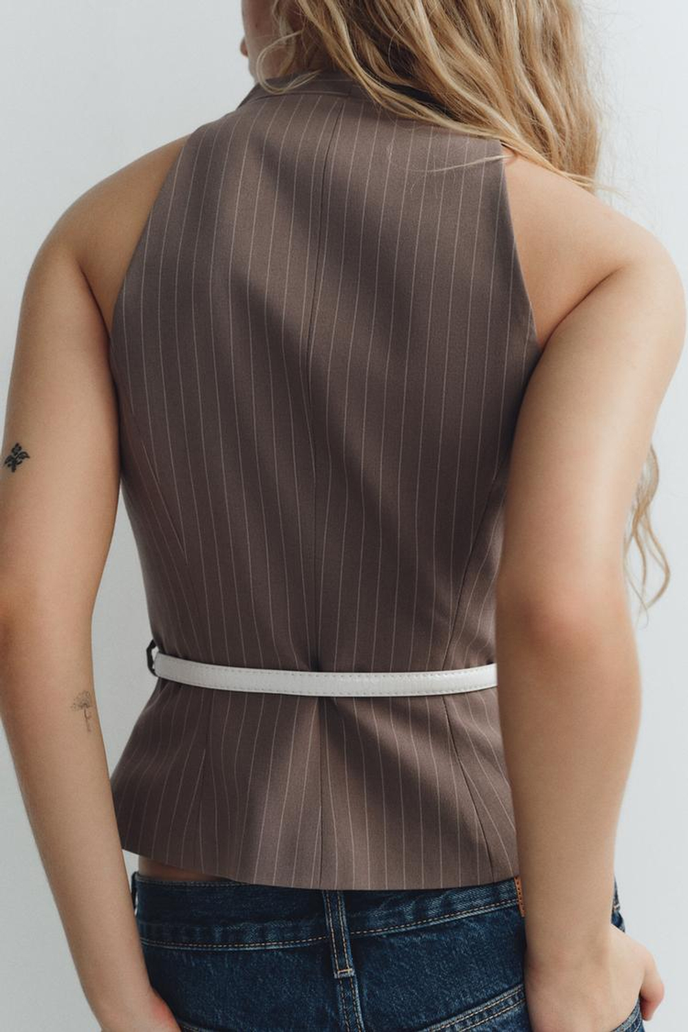 ZARA ЖИЛЕТ С ПОЯСОМ, СЕРОВАТО-КОРИЧНЕВЫЙ