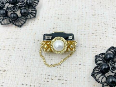 Брошь, р. 2,5х1,5 см