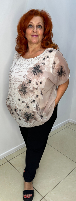 Двойка: белая майка + легкое шифоновое пончо