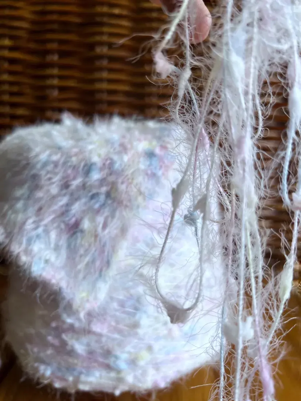 Пряжа  декоративная с ворсом и шишибриками