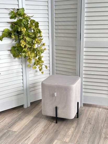 Пуф для гостиной ФЕЛИКС квадратный светло-серый BM-4, велюр / черный каркас