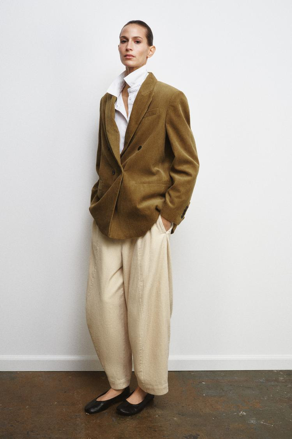 ZARA ВЕЛЬВЕТОВЫЙ БЛЕЙЗЕР ОВЕРСАЙЗ — ZW COLLECTION LIMITED EDITION, ОЛИВКОВЫЙ