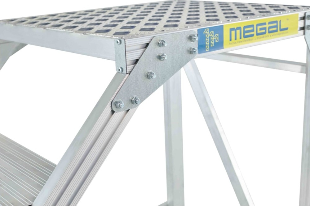 Лестница подмости MEGAL ЛП-0,6 с одним поручнем