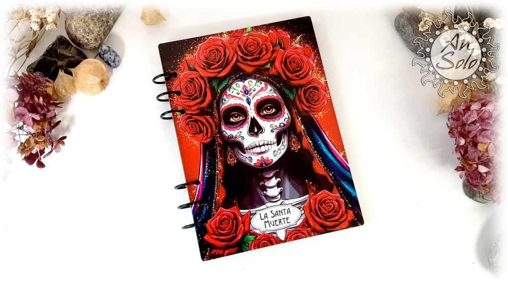 Блокнот "Санта Муэрта" А5 формата на кольцах