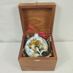Коллекционный елочный шар с росписью Палех "Дракон" в деревянной шкатулке