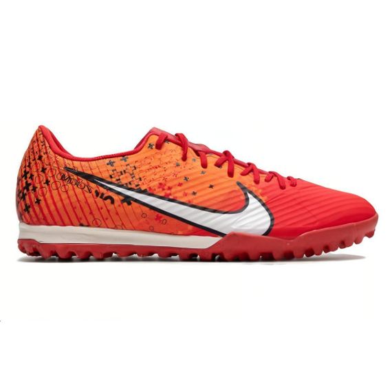 Кроссовки NIKE Zoom Vapor 15 Academy - это модные кроссовки для мужчин