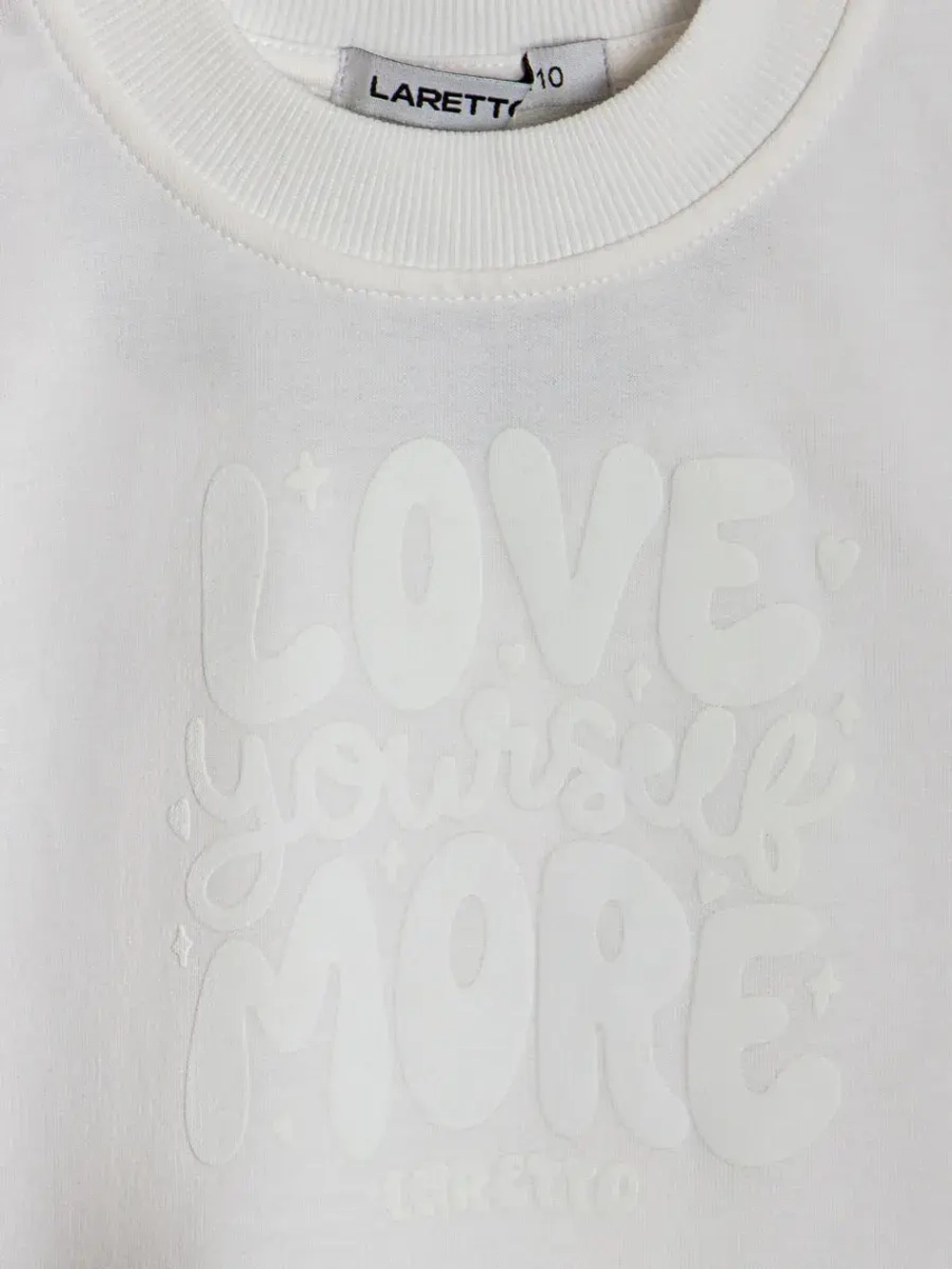 Летний костюм для девочки с шортами