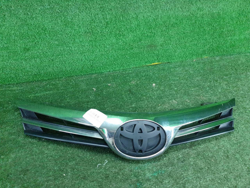 Решетка радиатора Toyota Corolla E160 (2015-2019)