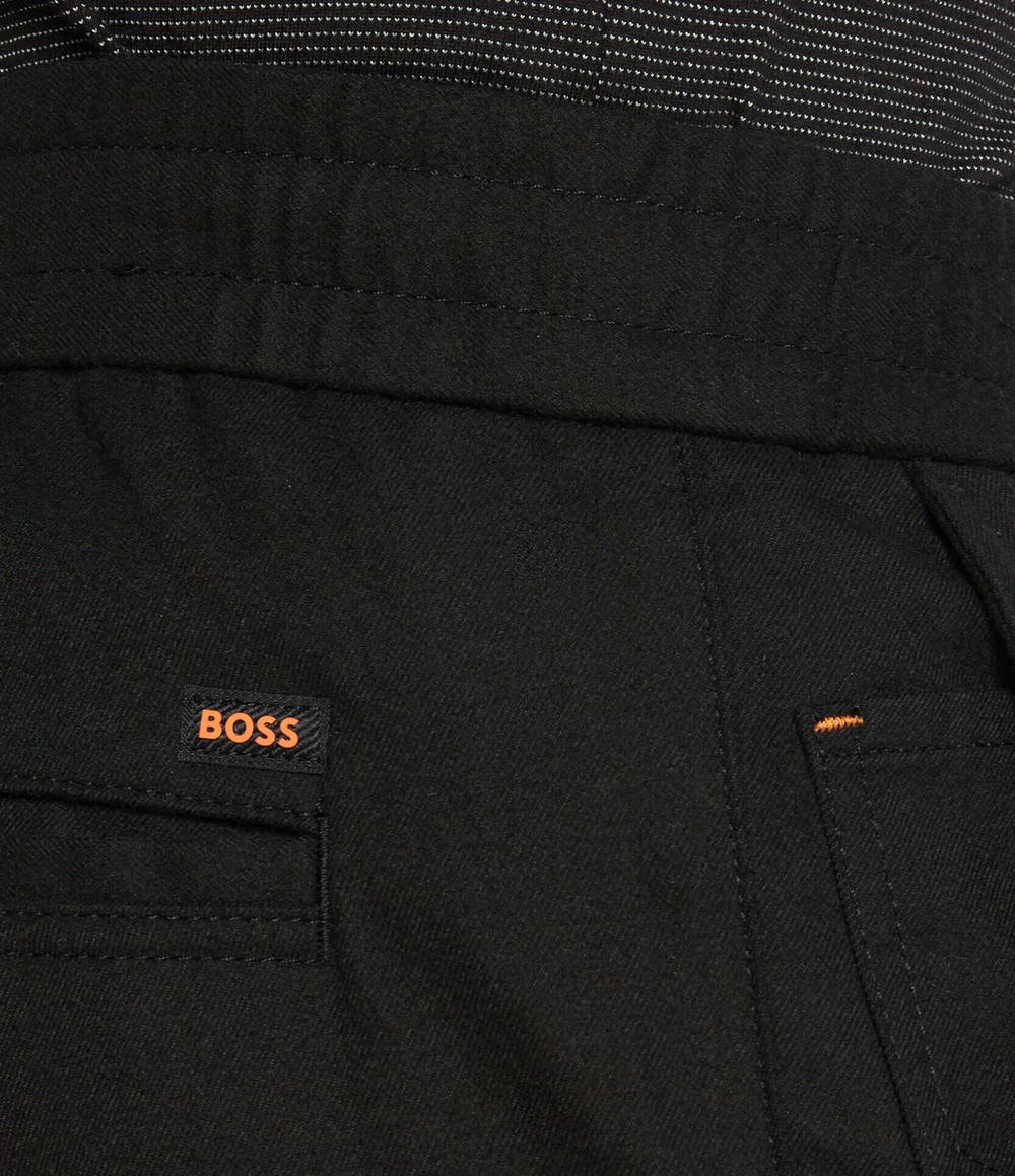 Чиносы BOSS ORANGE - черный(50501621)