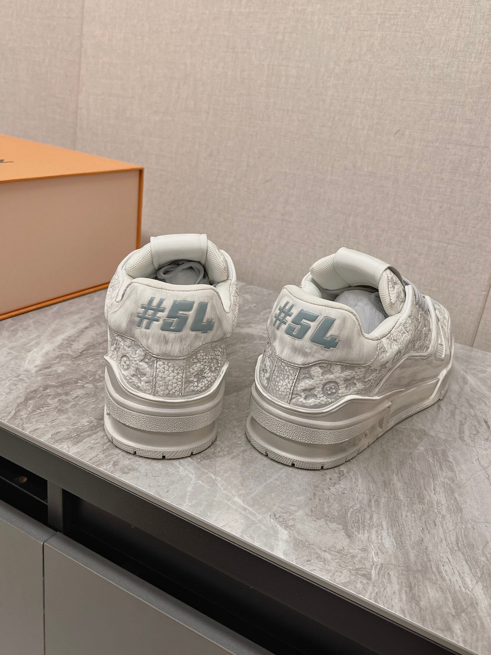 Louis Vuitton Trainer (4 colors)