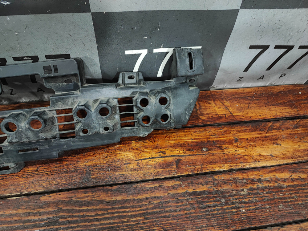 Абсорбер переднего бампера Cadillac XT5 16-нв Б/У Оригинал 796926988