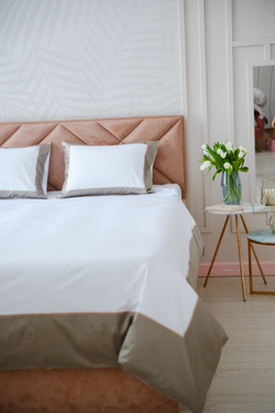 Постельное белье 2 спальное евро макси Сlaire&Caroll Frame белое с оливково-бежевым