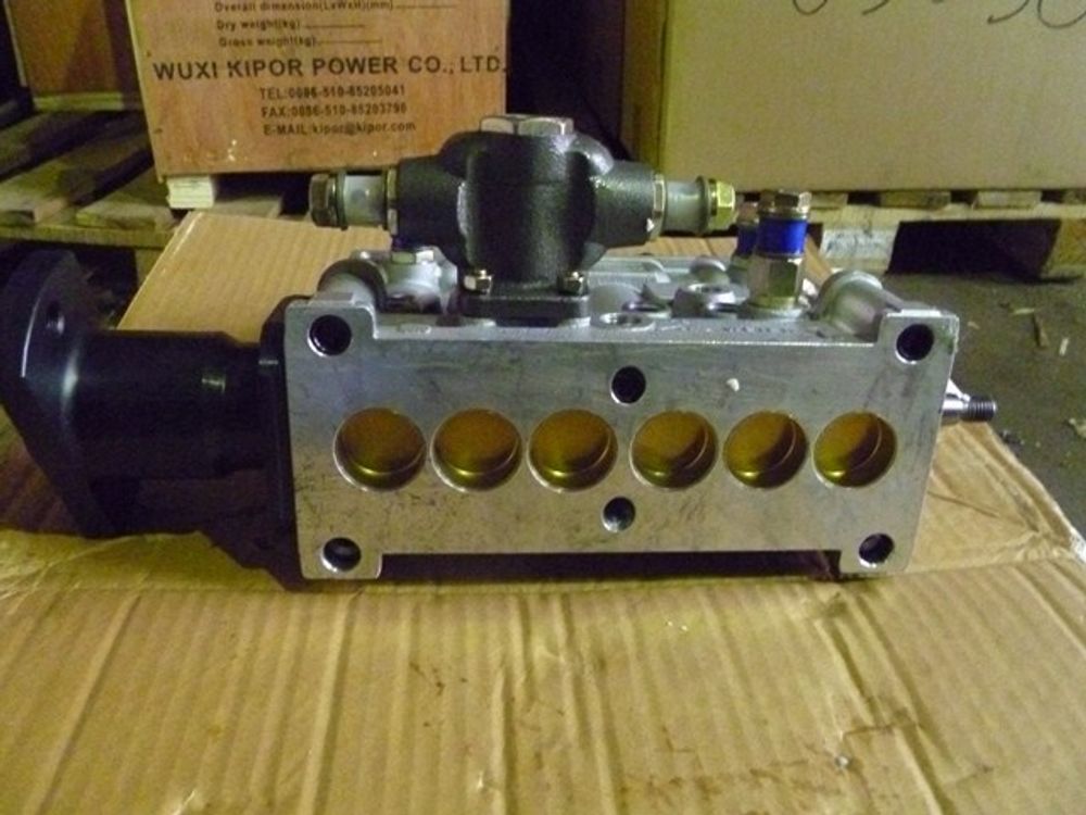 Насос топливный высокого давления для АД-240 (MD-258)(6Р710-120-750)(ВН6Р120037 Fuel Pump)