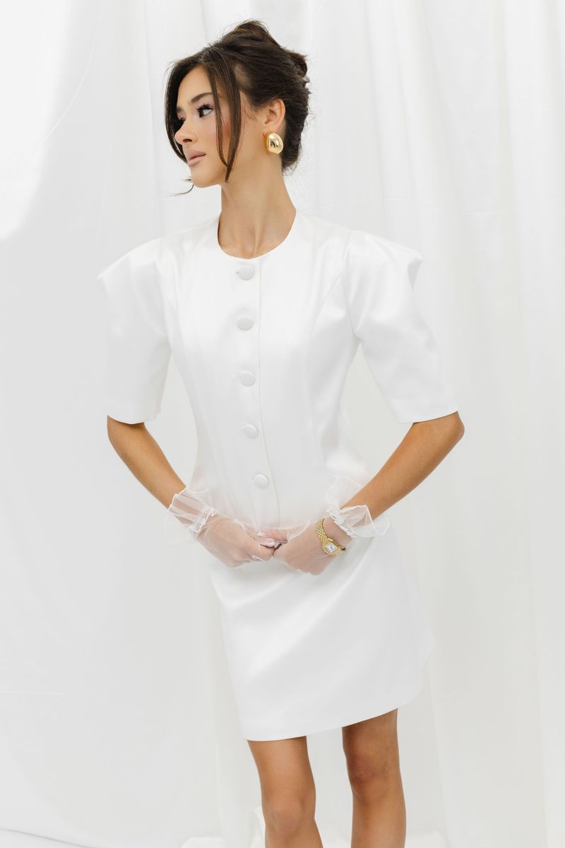 Юбка из атласа мини молочная