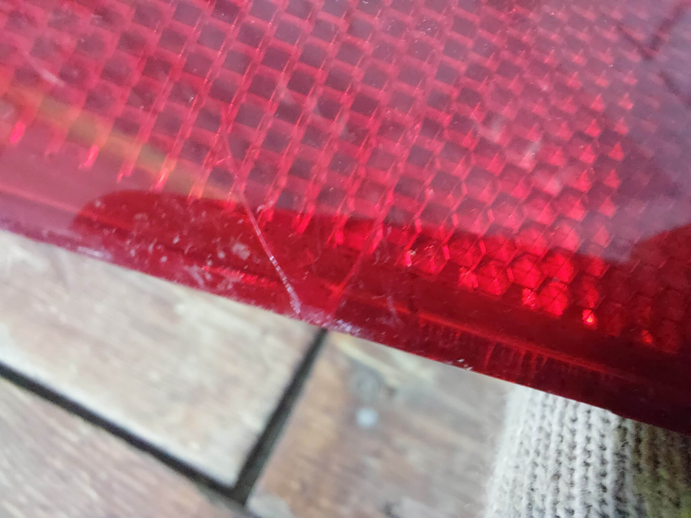 Катафот задний левый LADA Largus 12-нв Б/У Оригинал 3202000635