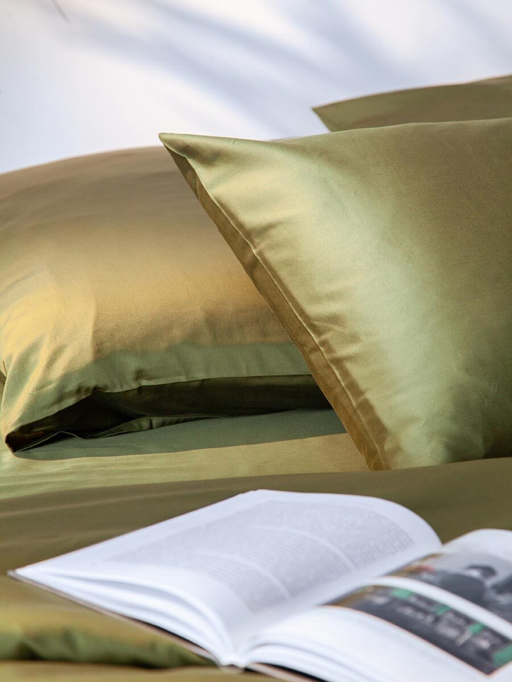 Набор наволочек из премиального сатина оливкового цвета из коллекции essential, 70х70 см