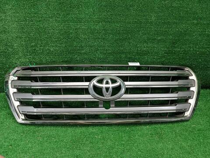 Решетка радиатора Toyota Land Cruiser 200 (2012-2015)
