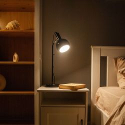 UML-B702 E14 BLACK Светильник настольный. 60W. Цоколь Е14. Механический выключатель. Черный. ТМ Uniel