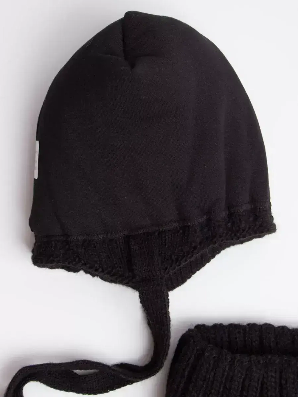 Шапка зимняя детская на завязках и снуд